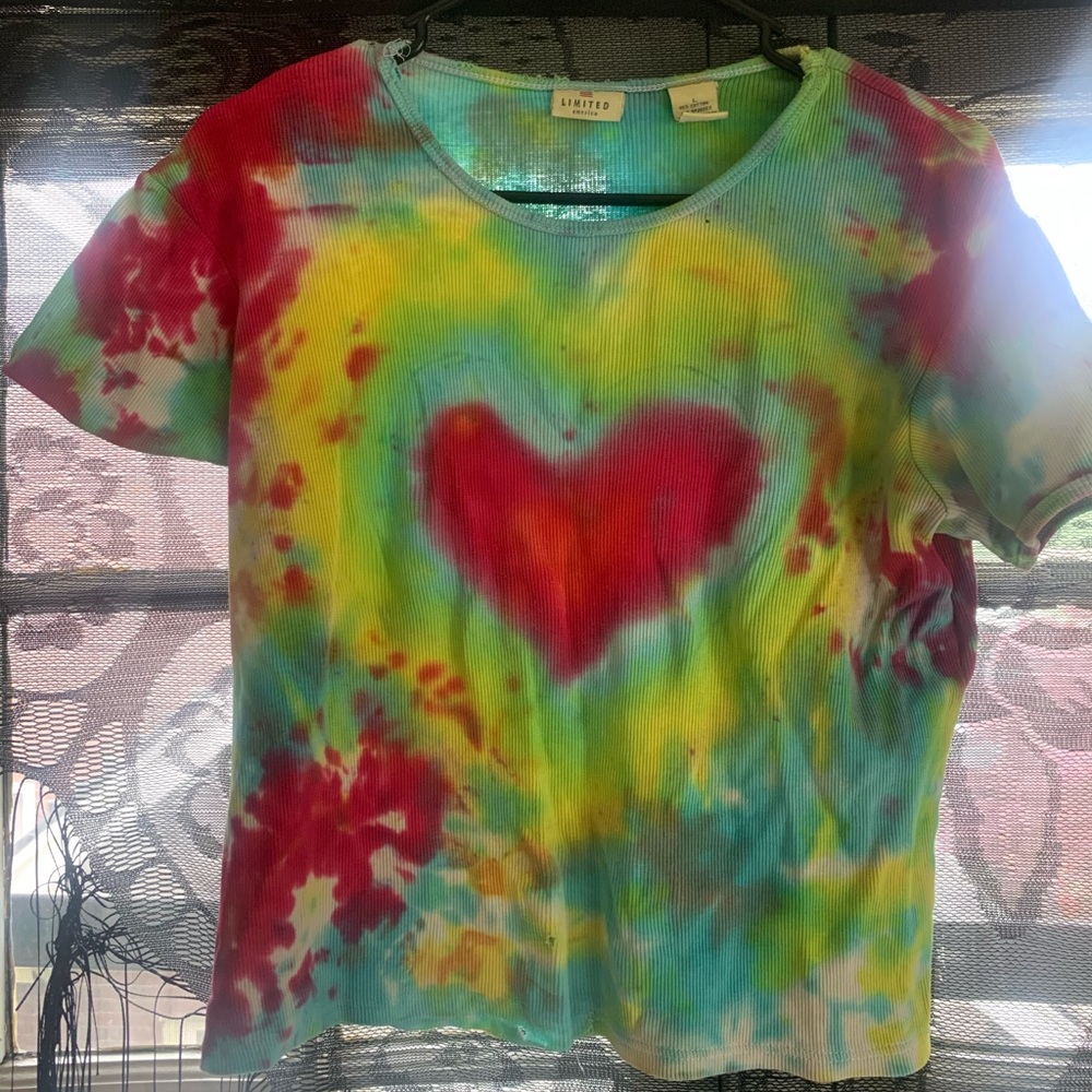 beloved heart tiedye top